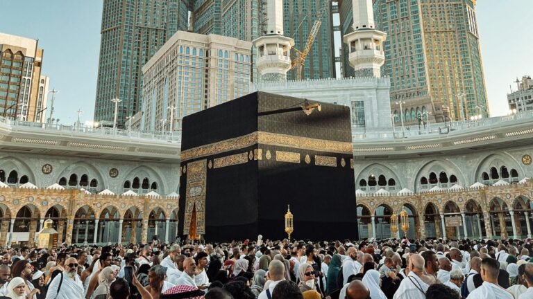 Tips Memilih Travel Umrah yang Aman dan Terpercaya untuk Perjalanan Ibadah yang Lebih Nyaman