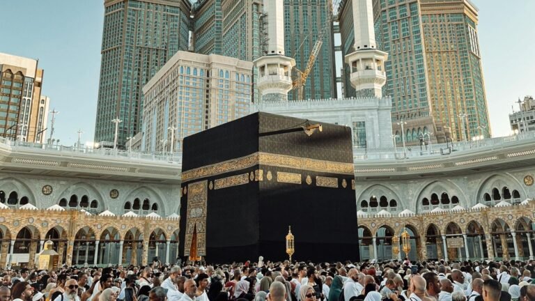 Umrah Pertama Kali? Ini yang Perlu Kamu Ketahui Sebelum Berangkat